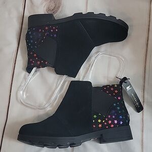 Sorel Youth Emelie Chelsea Bootie Boots size 5 Big Girls Stars Rainbow Color